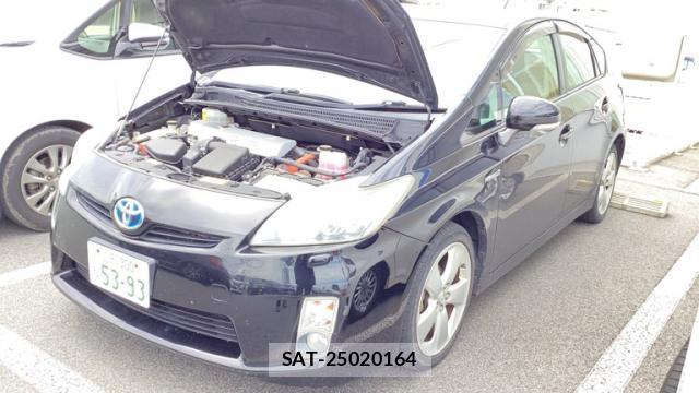 Toyota PRIUS 2010-08 8813681-11