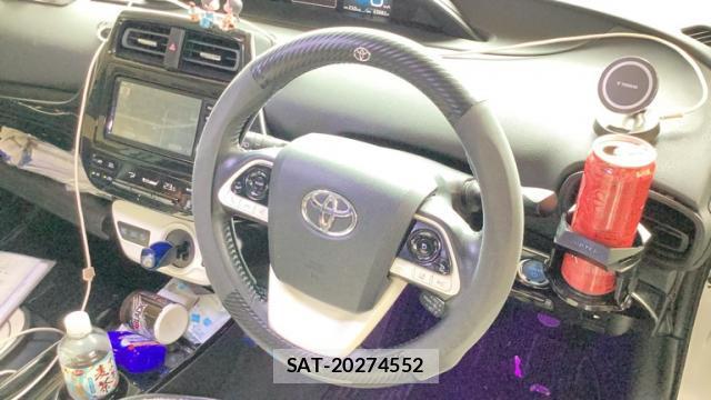 Toyota PRIUS 2018-10 8813732-14
