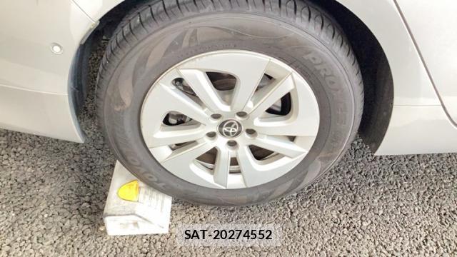 Toyota PRIUS 2018-10 8813732-4