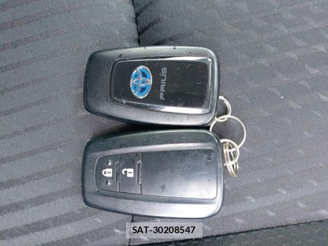 Toyota PRIUS 2018-09 8813765-14