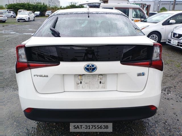 Toyota PRIUS 2019-09 8813769-1