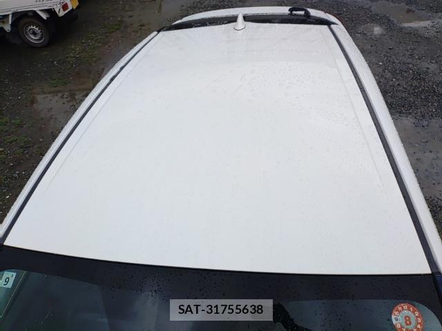 Toyota PRIUS 2019-09 8813769-6
