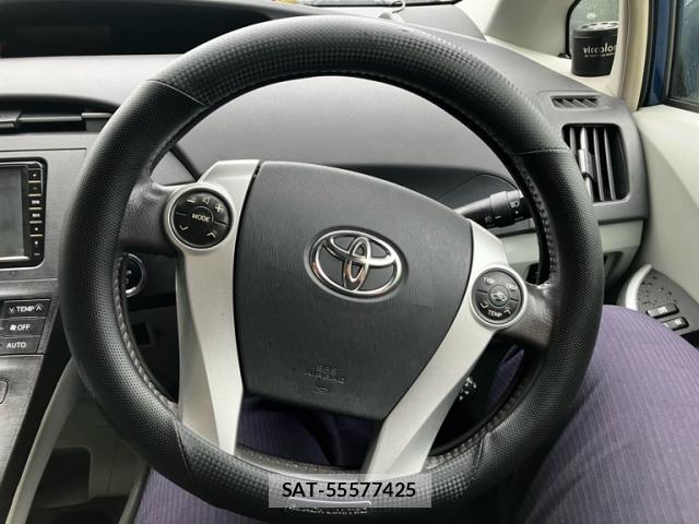 Toyota PRIUS 2009-09 8813899-10