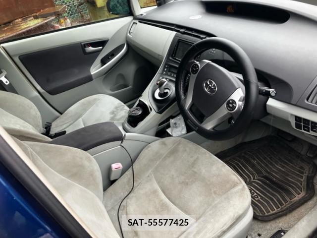 Toyota PRIUS 2009-09 8813899-8