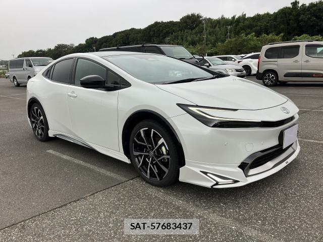Toyota PRIUS 2024-10 8813927-0