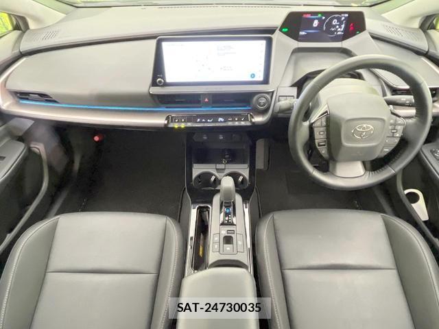 Toyota PRIUS 2025-01 8813994-1