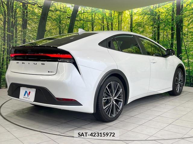 Toyota PRIUS 2025-03 8814021-16