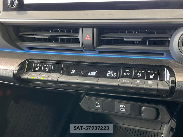 Toyota PRIUS 2024-01 8814068-7
