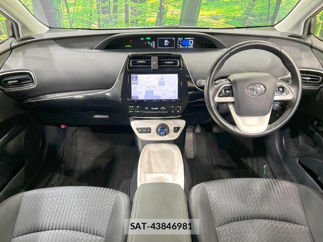 Toyota PRIUS 2016-01 8814113-1