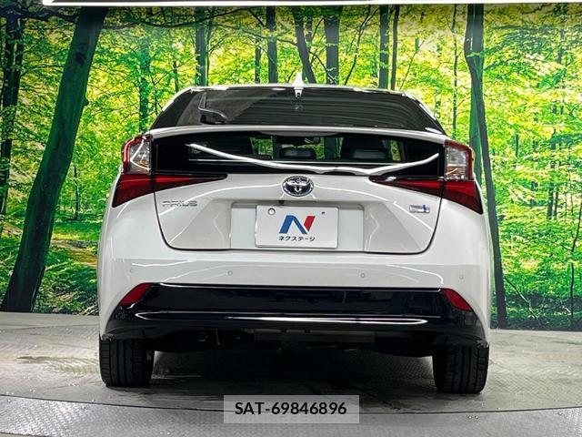 Toyota PRIUS 2020-12 8814182-14