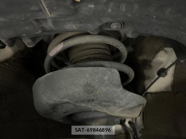 Toyota PRIUS 2020-12 8814182-19