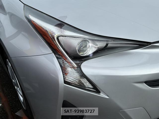 Toyota PRIUS 2017-03 8814212-7