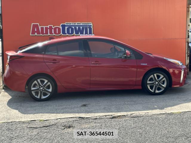 Toyota PRIUS 2020-04 8814262-6