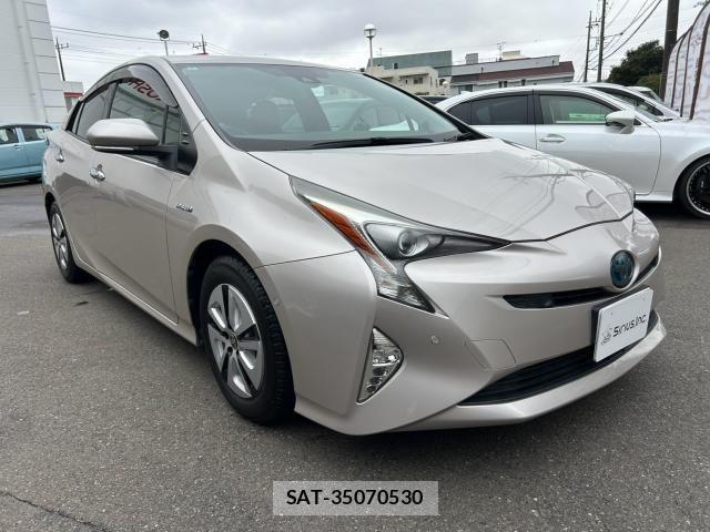 Toyota PRIUS 2016-06 8814343-11