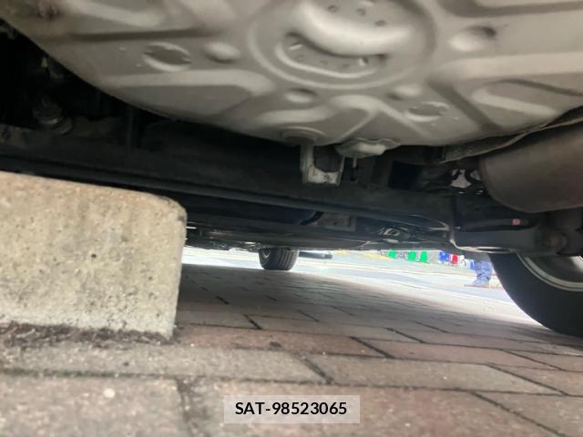 Toyota PRIUS 2011-10 8814352-5