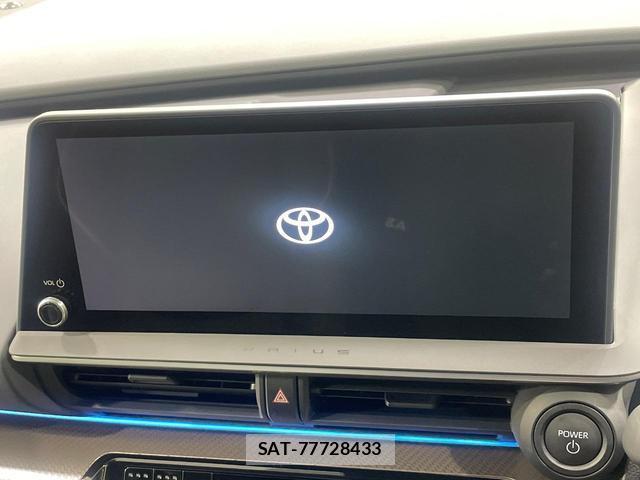 Toyota PRIUS 2023-07 8814391-2