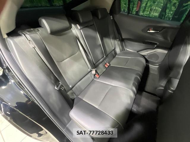 Toyota PRIUS 2023-07 8814391-8