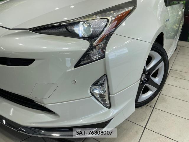 Toyota PRIUS 2016-07 8814406-11