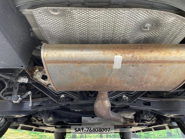 Toyota PRIUS 2016-07 8814406-18