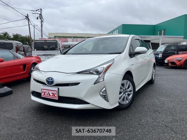 Toyota PRIUS 2017-10 8814483-0