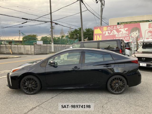 Toyota PRIUS 2021-01 8814484-14
