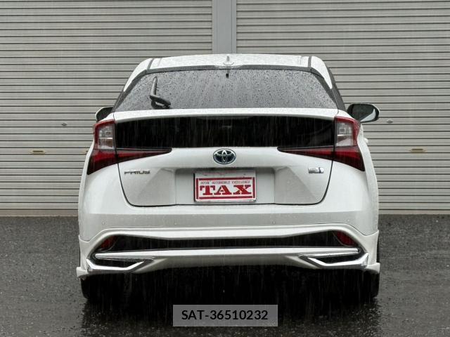 Toyota PRIUS 2020-12 8814614-10