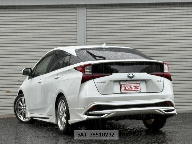 Toyota PRIUS 2020-12 8814614-8