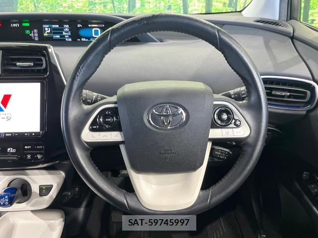Toyota PRIUS 2016-01 8814668-10