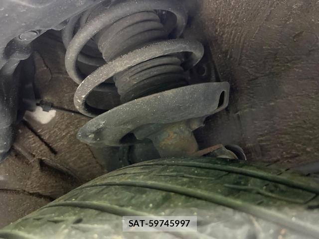 Toyota PRIUS 2016-01 8814668-19