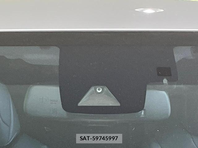 Toyota PRIUS 2016-01 8814668-2