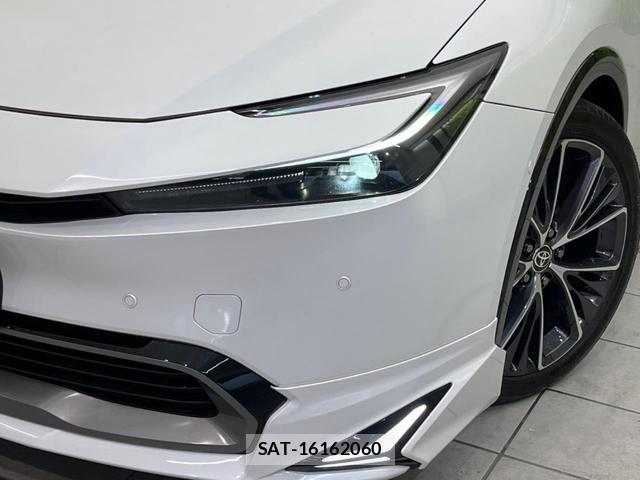Toyota PRIUS 2024-03 8814773-11