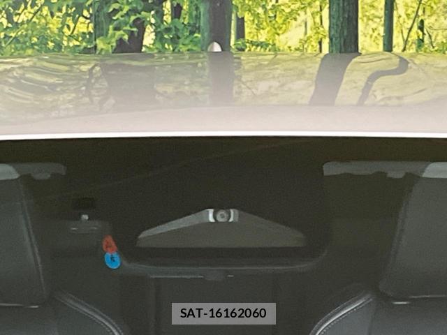 Toyota PRIUS 2024-03 8814773-3