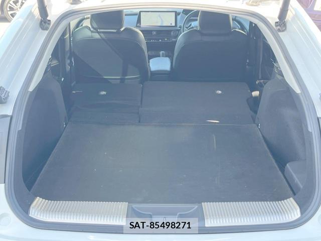 Toyota PRIUS 2023-11 8814785-10