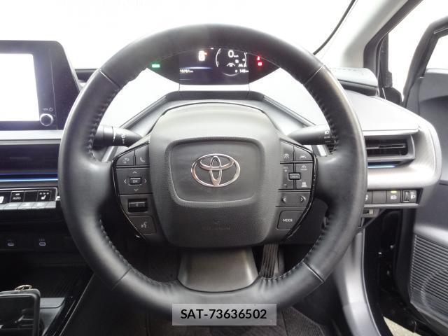 Toyota PRIUS 2023-03 8814869-5