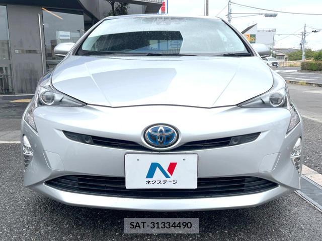 Toyota PRIUS 2016-04 8814942-13