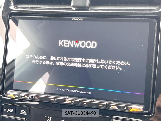 Toyota PRIUS 2016-04 8814942-2