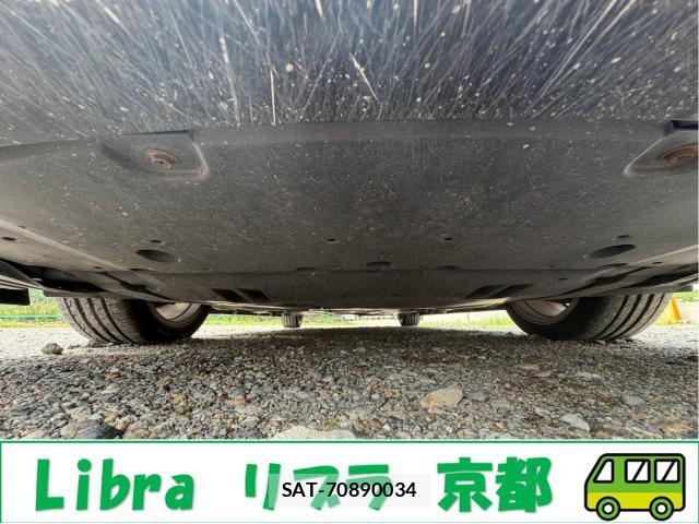 Toyota PRIUS 2017-03 8814944-17
