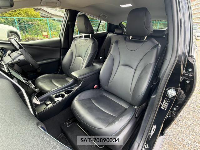 Toyota PRIUS 2017-03 8814944-4