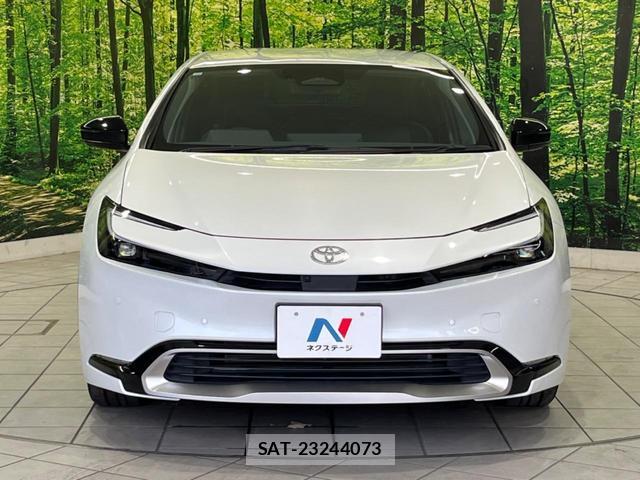 Toyota PRIUS 2023-10 8814985-13
