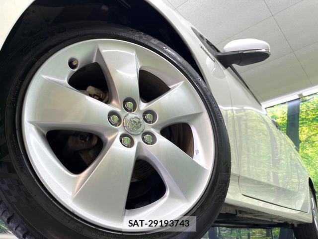 Toyota PRIUS 2018-03 8815017-12