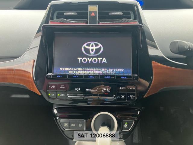 Toyota PRIUS 2016-06 8815040-17