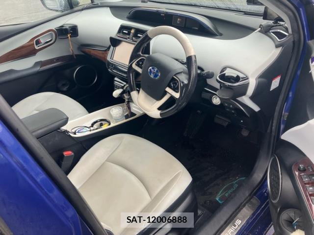 Toyota PRIUS 2016-06 8815040-6