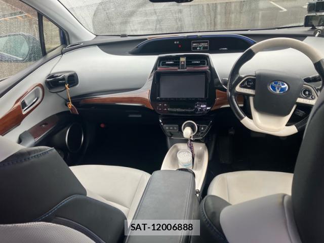 Toyota PRIUS 2016-06 8815040-8