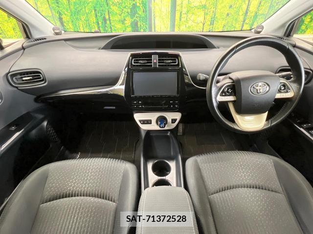 Toyota PRIUS 2016-06 8815098-1