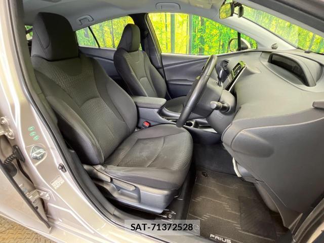 Toyota PRIUS 2016-06 8815098-7