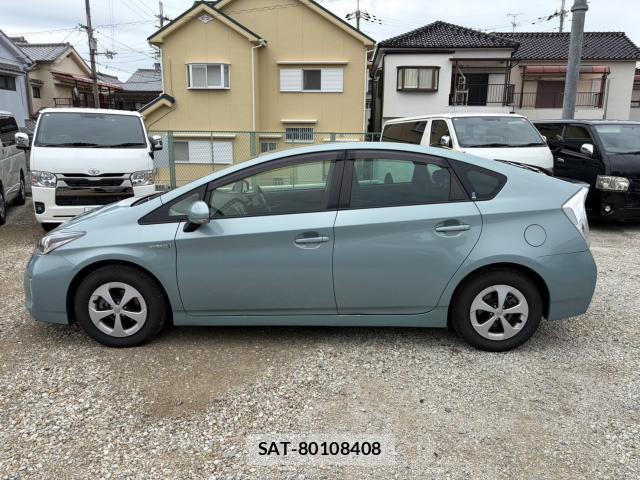 Toyota PRIUS 2013-10 8815174-4
