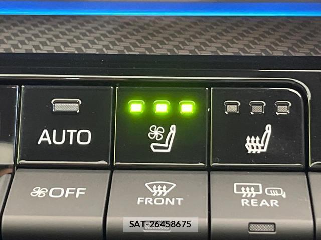 Toyota PRIUS 2025-03 8815180-6