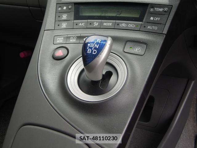 Toyota PRIUS 2010-09 8815181-10