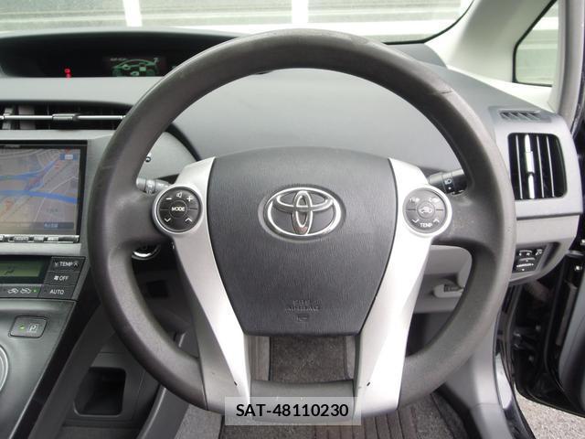 Toyota PRIUS 2010-09 8815181-15