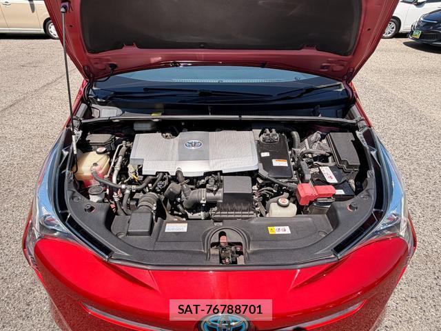 Toyota PRIUS 2016-08 8815188-16